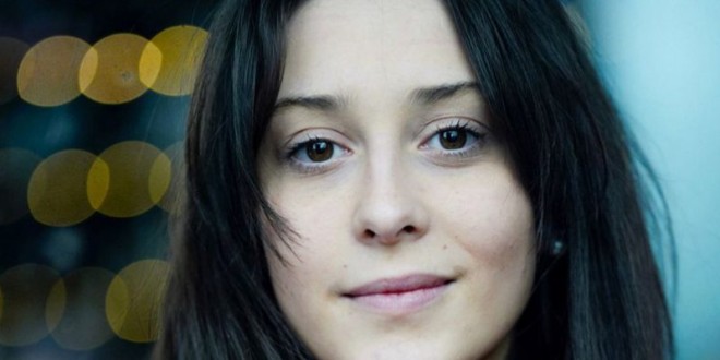 Lola Burbail : De la théorie à la réalité (Hollywood en grève) !