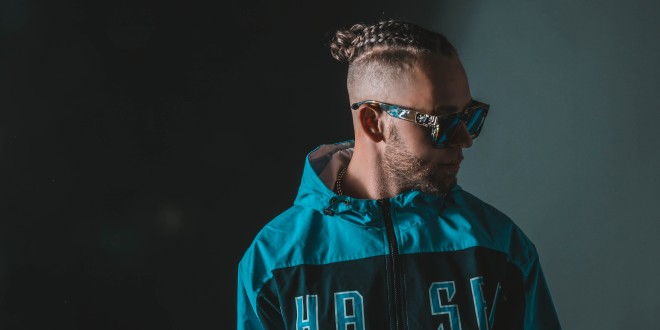 NARF dévoile son puissant nouveau titre \'\'NON CONFORME\'\'