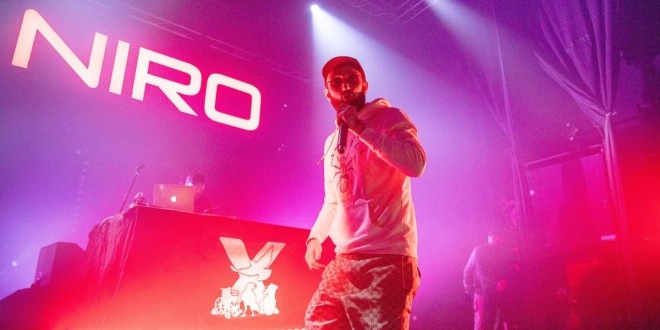 Niro recadre sèchement une fan en plein concert (vidéo)