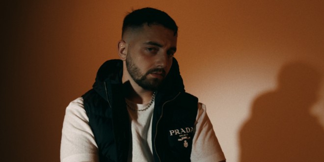Laquica frappe très fort avec le puissant \'\'Distancer\'\' (Clip Officiel)