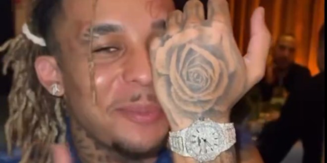 Zola s\'affiche avec une montre en diamant d\'une valeur de 100 000 euros !