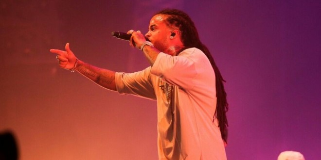 Kalash offre de l’argent à un fan qui reprend le titre « Mwaka Moon »