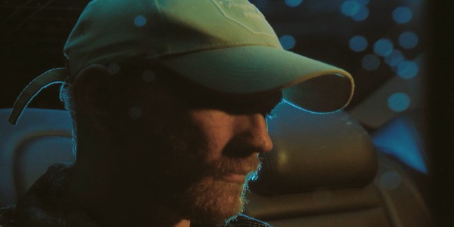 TLR King dévoile son nouveau clip \"Laissez-moi tranquille\" réalisé en one-shot