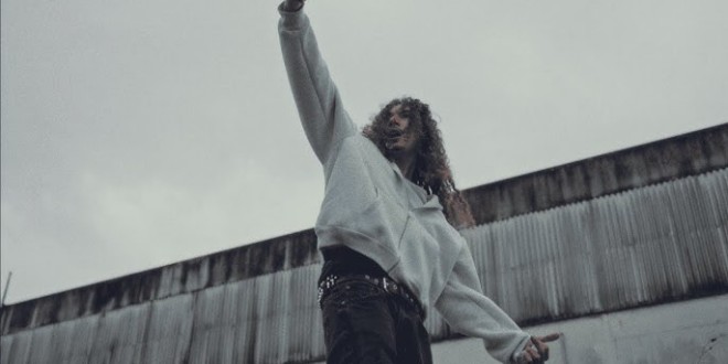 Noham dévoile deux nouveaux titres pour enrichir son EP \"HAINEPOURNOHAM\"