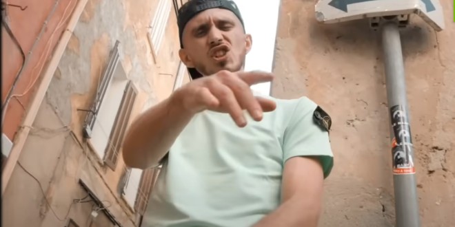 Le Bast - Enfant de la lune (Clip Officiel)